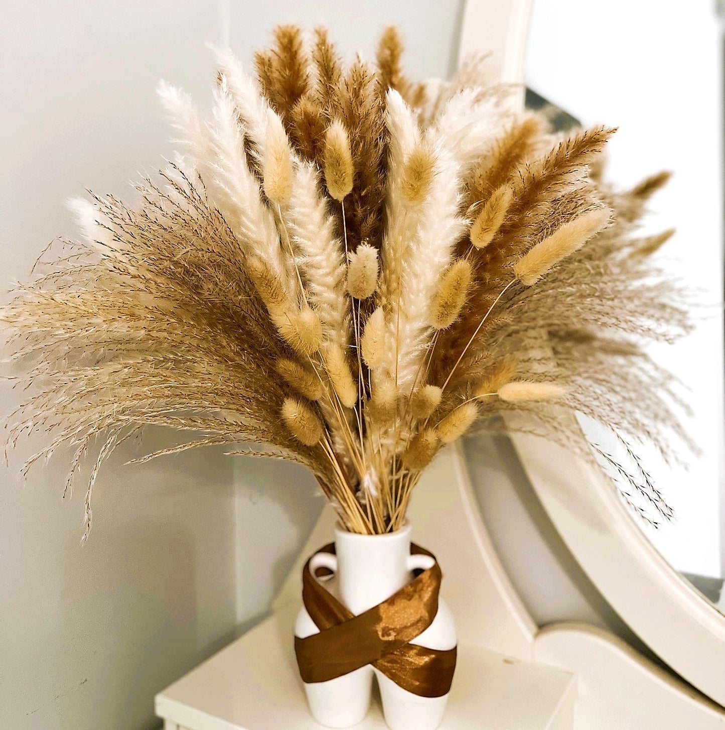 80pcs Dried Flowers Bouquet Pampas Grass Decor – 15 White Pampas Grass, 15 Natural Small Pampas Grass, 20 Bunny Tails Pampas Grass, 20 Reed, 1 Ribbon